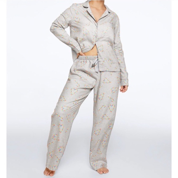 Victoria’s Secret Pajama Set - Picture 1 of 12